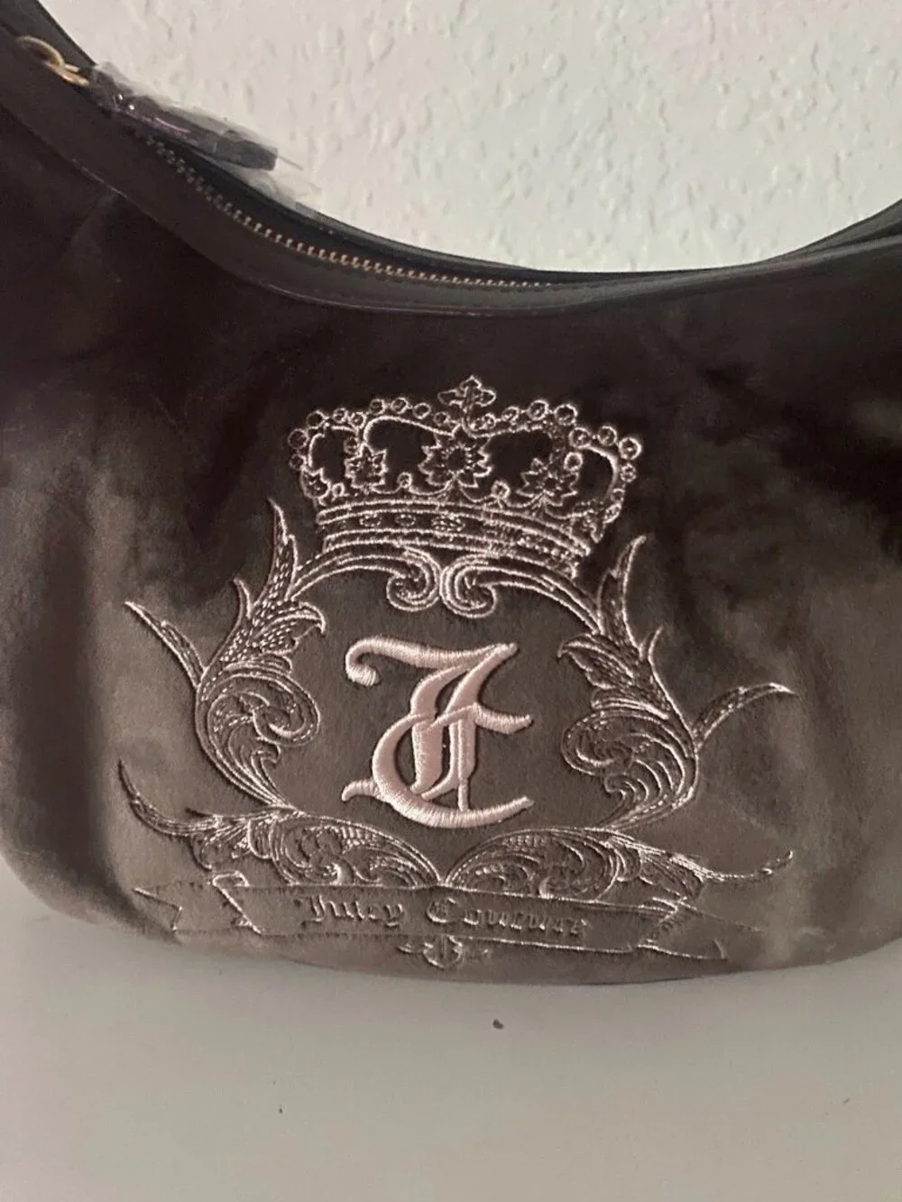 Juicy Couture Need More Juicy Hobo Shoulder Bag Chocolate W/ Heart Charm NEW